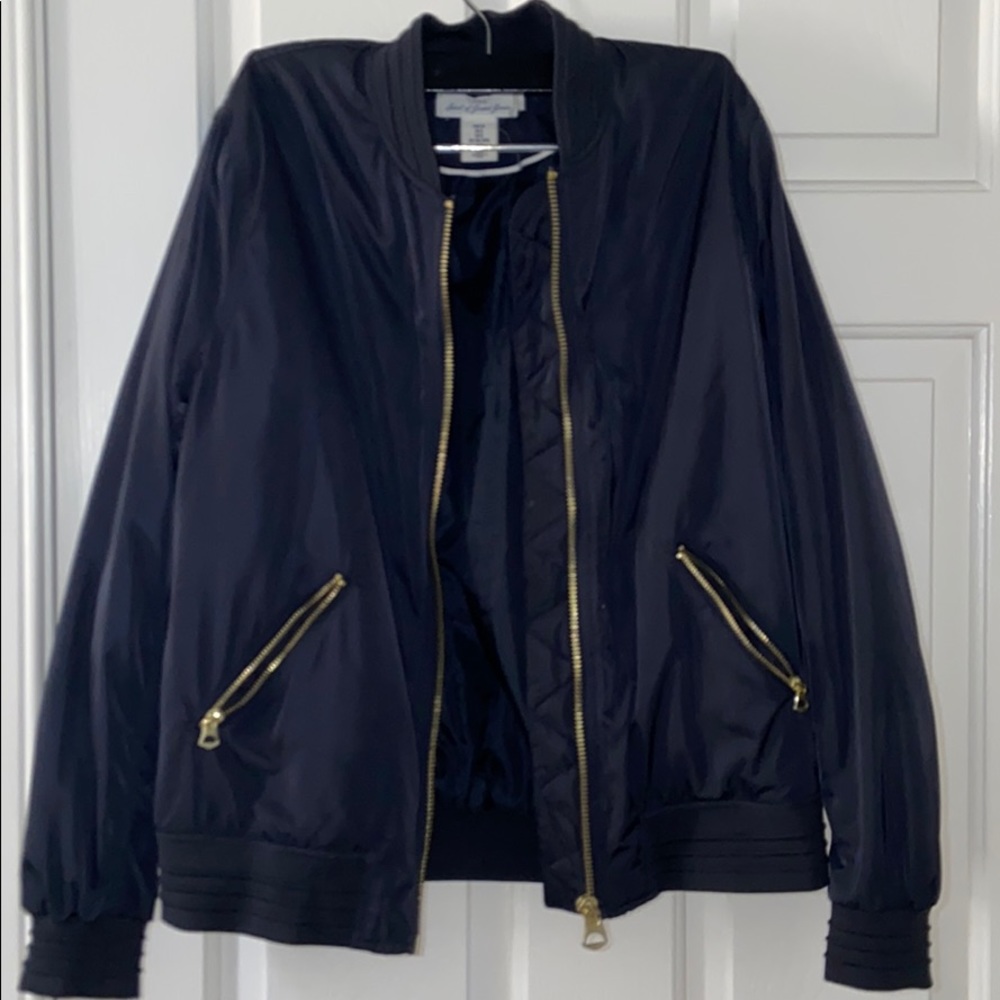 H&M All black jacket with gold zipper size: 6
